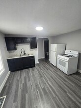 8110 Spafford Rd in Cleveland, OH - Building Photo - Building Photo