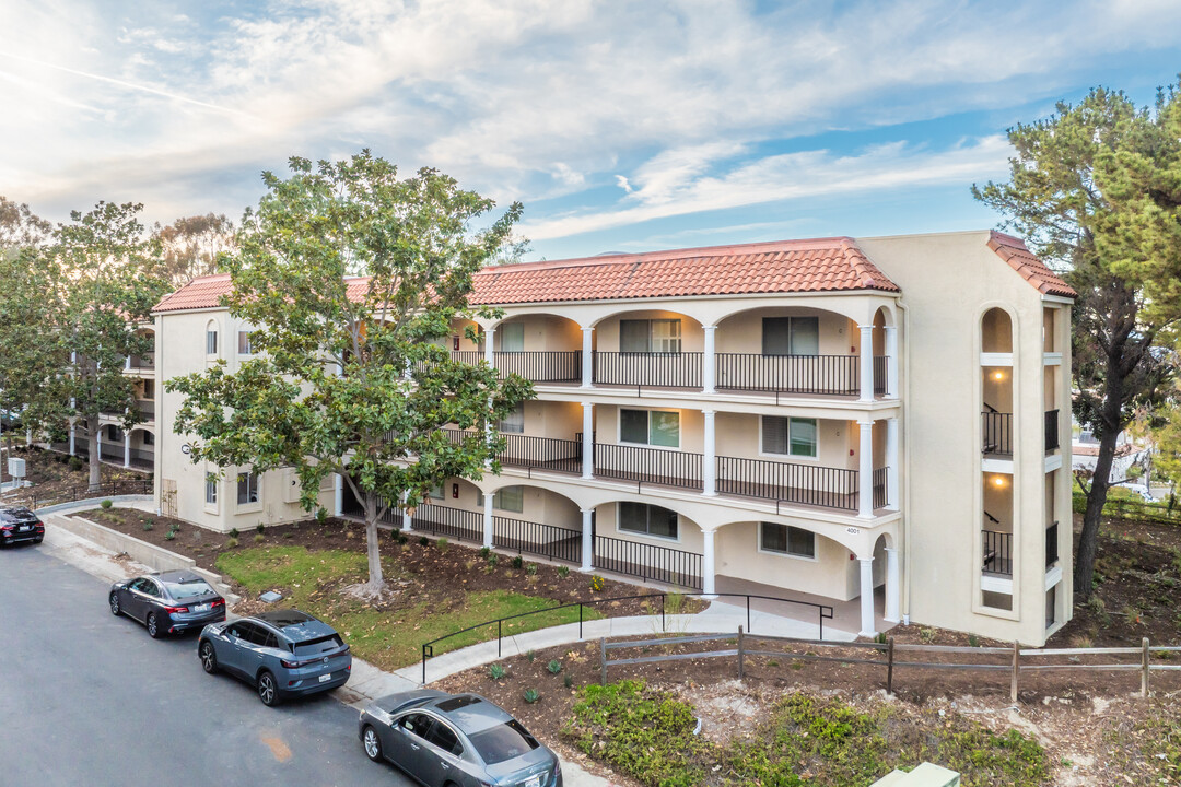 4001 C. Sonora in Laguna Woods, CA - Building Photo