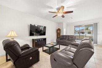 13562 Paddington Wy in Spring Hill, FL - Building Photo - Building Photo