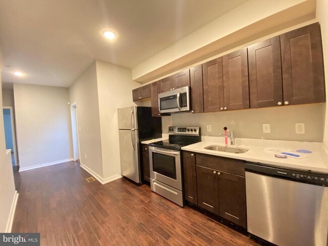 1708 N Bouvier St in Philadelphia, PA - Building Photo - Building Photo