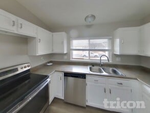 6625 Bear Tooth Dr in Colorado Springs, CO - Building Photo - Building Photo