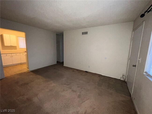 3524 E Canoga Ave in North Las Vegas, NV - Building Photo - Building Photo