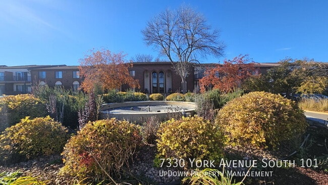 7330 York Ave S in Edina, MN - Building Photo - Building Photo