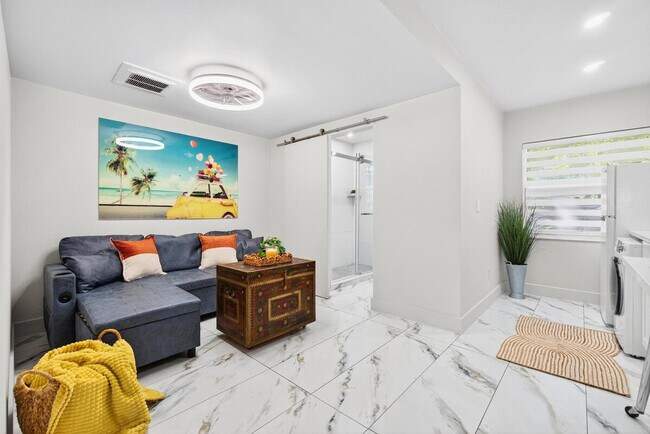 10538 55th Ave in Seminole, FL - Building Photo - Building Photo