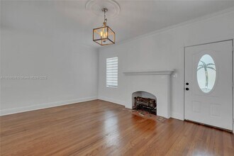 2336 SW 17th St in Miami, FL - Building Photo - Building Photo