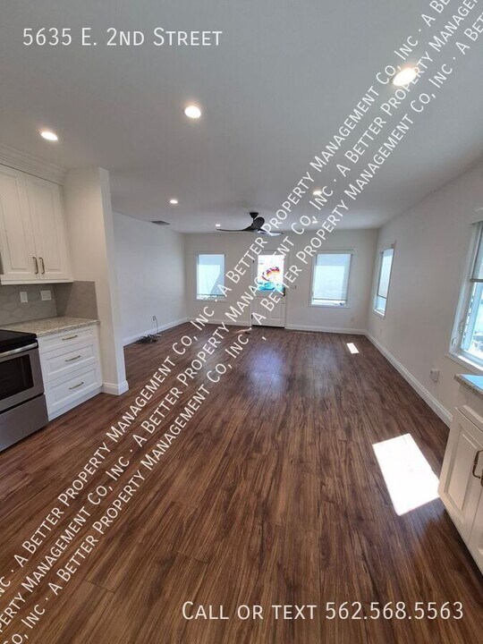 5635 2nd St in Long Beach, CA - Building Photo