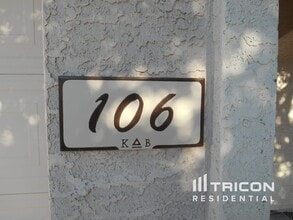 106 S Valle Verde in Mesa, AZ - Building Photo - Building Photo