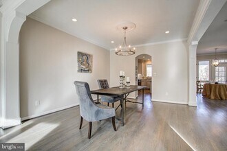 710 Parrish Farm Ln in Great Falls, VA - Building Photo - Building Photo