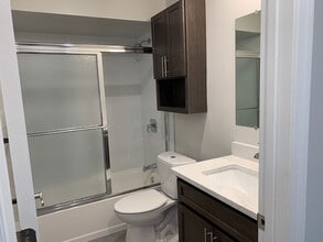 Rivendell at Edison in Edison, NJ - Building Photo - Building Photo