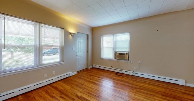 694 Lincoln Ave-Unit -1F in Clawson, MI - Building Photo - Building Photo