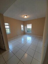 10336 Fox Trail Rd S, Unit 1306 in West Palm Beach, FL - Building Photo - Building Photo