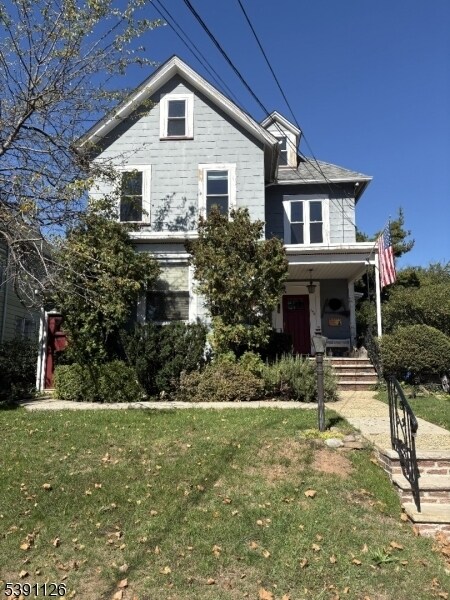 140 W 2nd Ave in Roselle, NJ - Building Photo