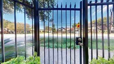 328 Malone St in Houston, TX - Building Photo - Building Photo