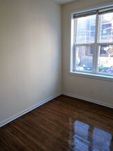 914 W Dakin St-Unit -108 in Chicago, IL - Building Photo - Building Photo