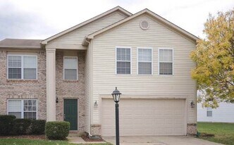 4327 Mahogany Dr in Greenwood, IN - Building Photo
