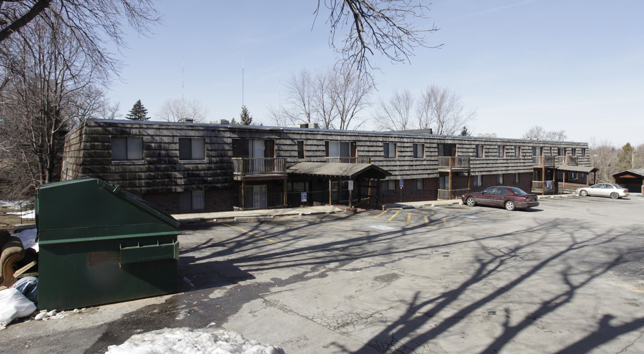 Hillside Park Apartments in Omaha, NE - Building Photo