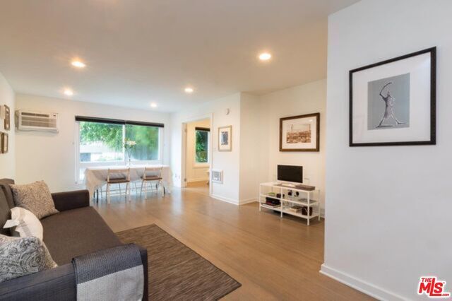 1222 N Olive Dr-Unit -103 in West Hollywood, CA - Building Photo