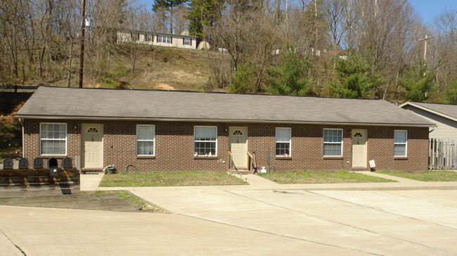 Channel Lane Apartments in Marietta, OH - Building Photo - Building Photo