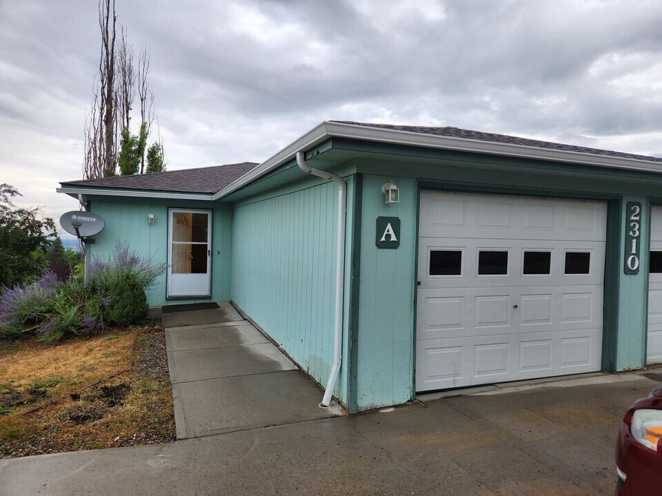 2310 55th St in Missoula, MT - Building Photo