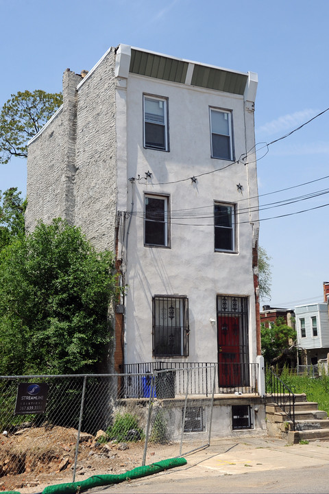 2250 N 12th St in Philadelphia, PA - Building Photo