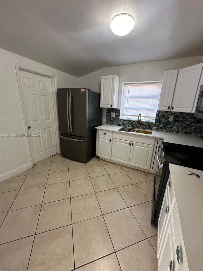 740 NW 178th Terrace in Miami, FL - Building Photo - Building Photo