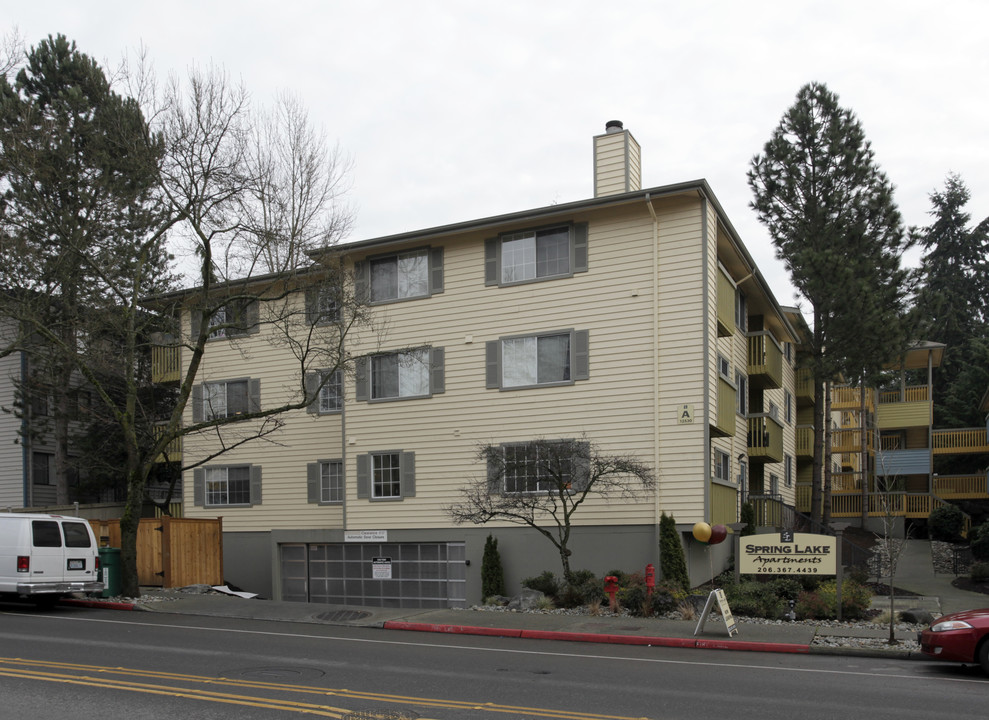 Spring Lake Apartments in Seattle, WA - Building Photo