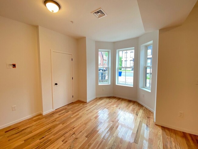 55 Dubois St in Newburgh, NY - Building Photo - Building Photo