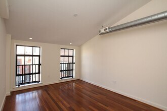 239 Market St in Philadelphia, PA - Building Photo - Building Photo