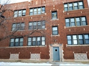 6957 S Eggleston Ave in Chicago, IL - Building Photo - Building Photo
