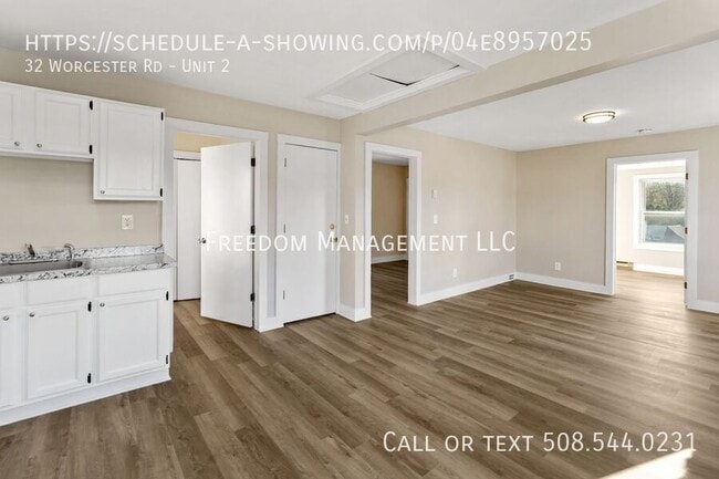 32 Worcester Rd in Charlton, MA - Building Photo - Building Photo