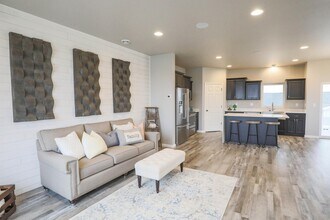 3309 6th Way E in West Fargo, ND - Building Photo - Building Photo