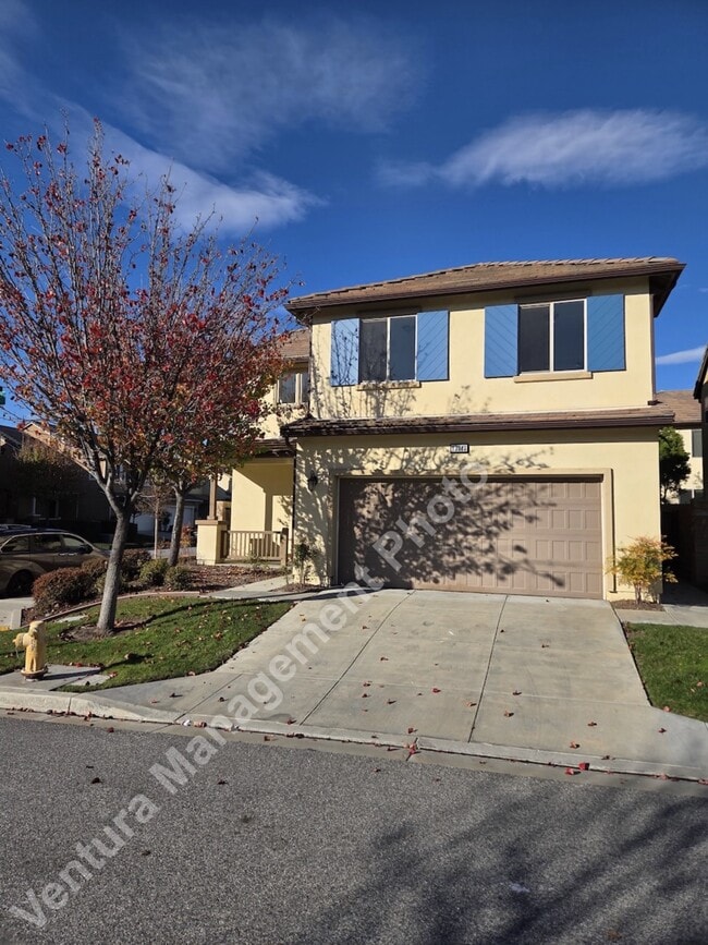 13347 Stonebridge Ct in Moorpark, CA - Foto de edificio - Building Photo