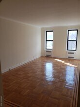 42-05 48th Ave in Queens, NY - Building Photo - Building Photo