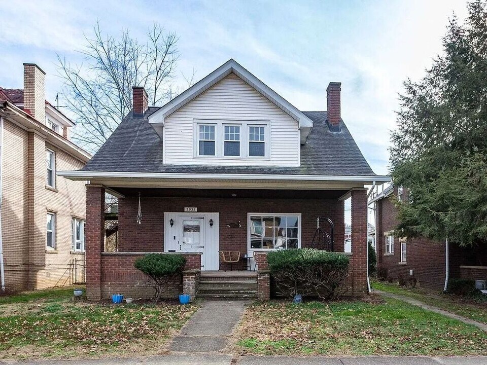 2935 Merrill Ave in Huntington, WV - Building Photo