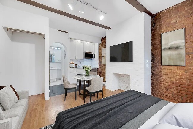 property at 224 Sullivan St