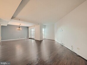 250 President St in Baltimore, MD - Building Photo - Building Photo