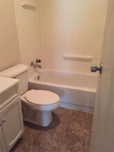 1621 Clover Ln in Champaign, IL - Building Photo - Building Photo