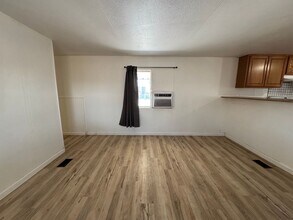 1814 Forest Way in Bullhead City, AZ - Building Photo - Building Photo