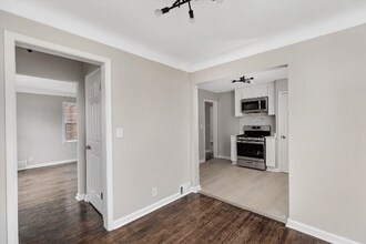 18900 Edgefield St in Grosse Pointe, MI - Building Photo - Building Photo