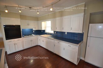 5177 Manitu Ct SW in Lilburn, GA - Foto de edificio - Building Photo