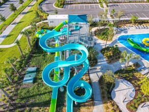 8879 Cabot Cliffs Dr in Kissimmee, FL - Foto de edificio - Building Photo