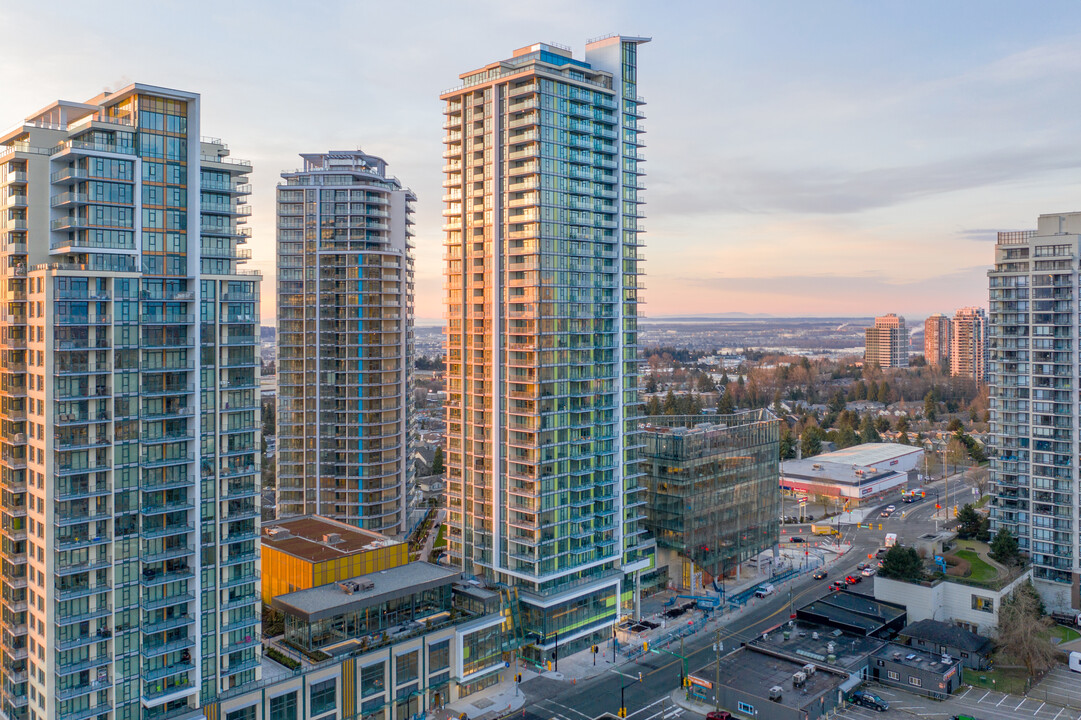 King's Crossing Two in Burnaby, BC - Building Photo