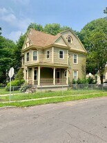 329 Salt Springs Rd in Syracuse, NY - Building Photo