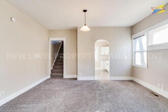 350 N Holyoke Pl in Wichita, KS - Building Photo - Building Photo