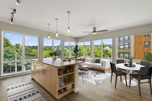 Allez Apartments in Redmond, WA - Building Photo