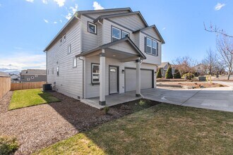 1626 Dragon Tail Pl in Medford, OR - Building Photo - Building Photo