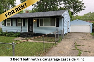 4923 Alpha Way in Flint, MI - Building Photo