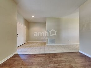 12010 Fern Blossom Dr in Gibsonton, FL - Building Photo - Building Photo