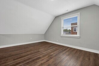 3040 W Medill Ave, Unit 3 in Chicago, IL - Building Photo - Building Photo