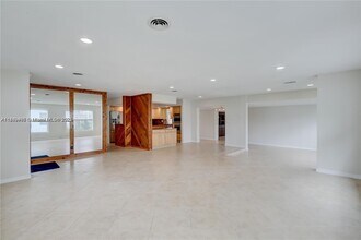 308 N Crescent Dr in Hollywood, FL - Building Photo - Building Photo
